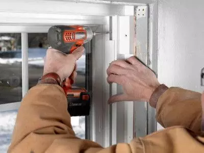 Ремонт окон AKFA - регулировка створок - выезд по Ташкенту MasterServiseUZ