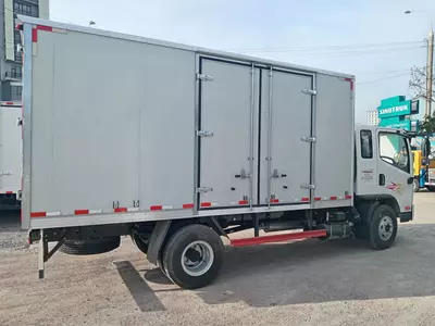 5 m³ tovar tashish yuk furgoni - 420 000 000 so'm / donadan