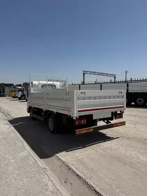 Yuk avtomobili furgon FAW Tiger (7