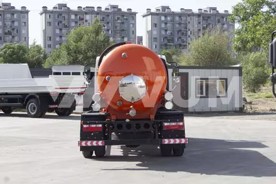 573 720 000 so'm / donadan Suv-tozalash (assenizatsiya) avtomobili FAW Tiger (6 m³)