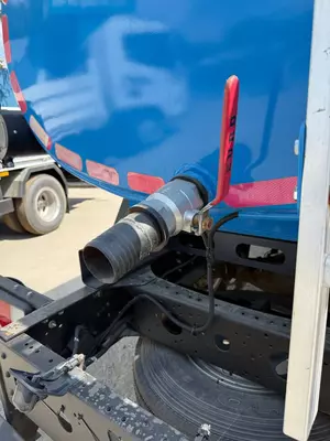 Автоцистерна для технической воды 4 м3 HYUNDAI EX8 BENZON