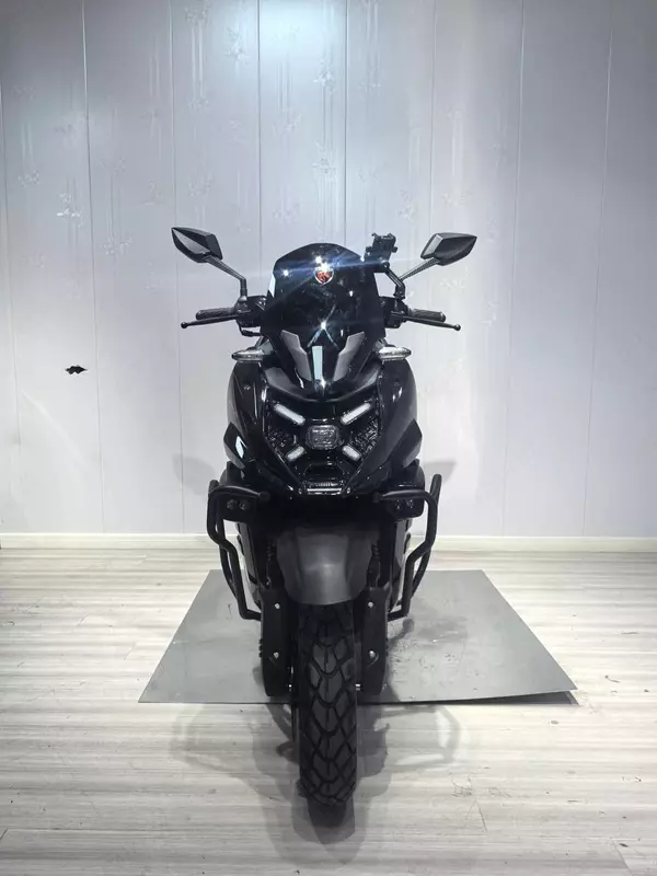 Скутер -Tank 3