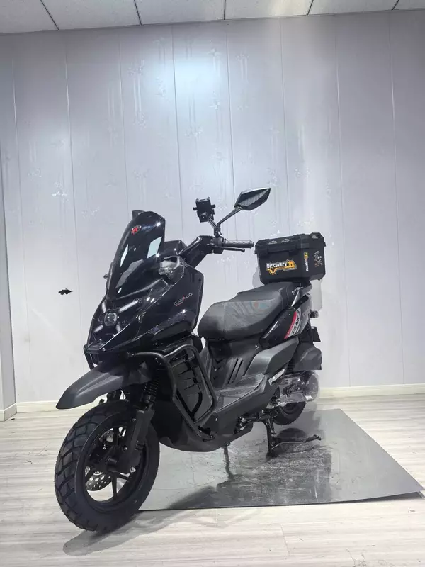 Скутер -Tank 3 - Motogamma