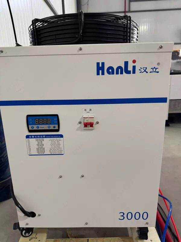 Лазерный станок для резки металла 3 кВт длиной 3 метра (1500x3000 мм). Только в розницу