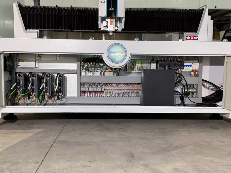 Лазерный станок для резки металла 3 кВт длиной 6 метра (6000x1500 мм). - 233 282 985 сум