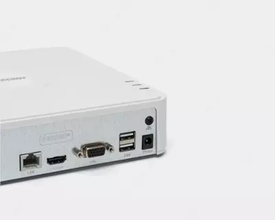 4-х канальный автономный сетевой видеорегистратор DS-7104NI-Q1 WST