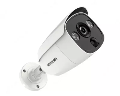 DS-2CE12H0T-PIRLPO — 5 MP PIR kamera