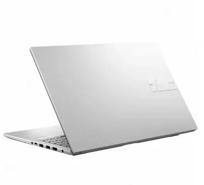  ASUS VivoBook kumush rangdagi noutbuk WST