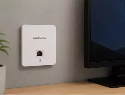 DS-3WAP521-SI devorga o‘rnatiladigan Wi-Fi kirish nuqtasi