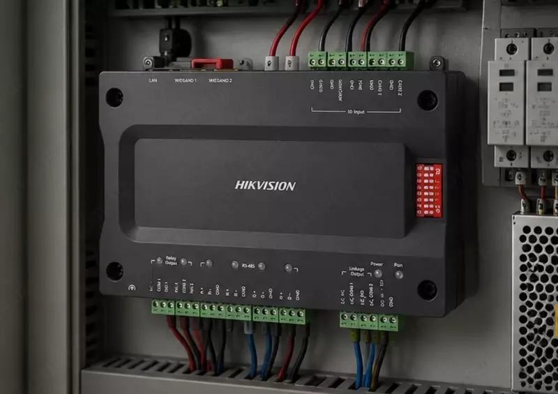  DS-K2210 сетевой контроллер системы контроля и управления доступом (СКУД) - 