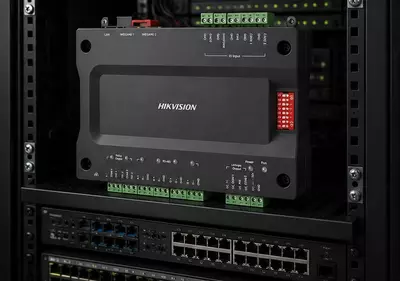   DS-K2210 сетевой контроллер системы контроля и управления доступом (СКУД)