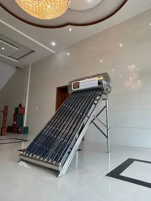 Quyosh suv qizdirgichi