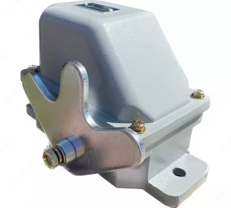 KU-704 chegaraviy tugmasi (233130-modda)