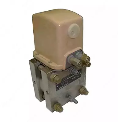 Pnevmatik konvertor 13DD11-720-001 0180-6.3 kra -2.5 mPA (Art. - 1155892)