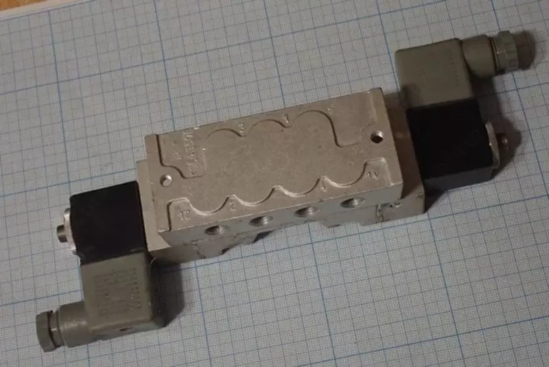  Pnevmatik distribyutor Orsta B4‑ZA TGL 36389 (modda - 1309354) Chakana savdo