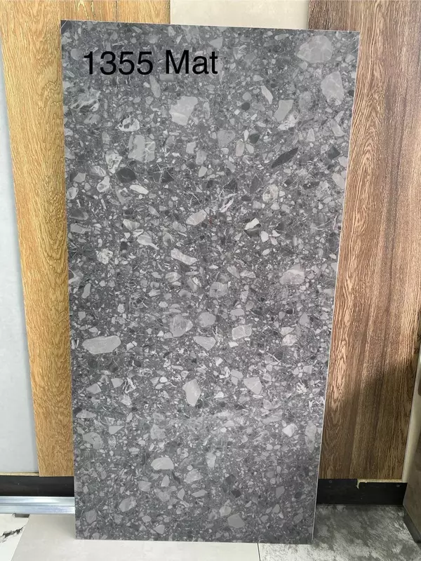 Мраморная плитка 60×120 см.