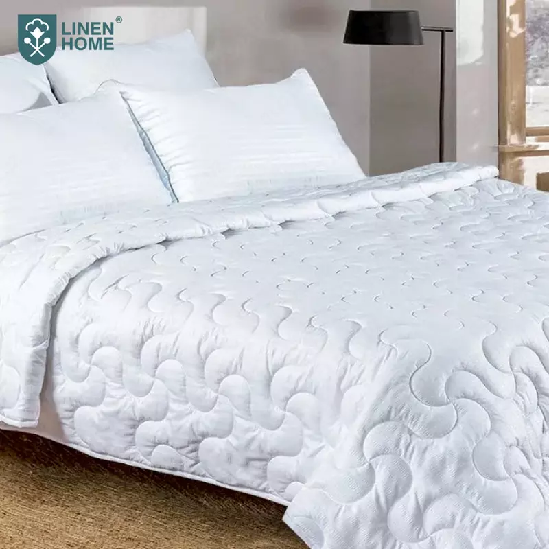 Двуспальное одеяло