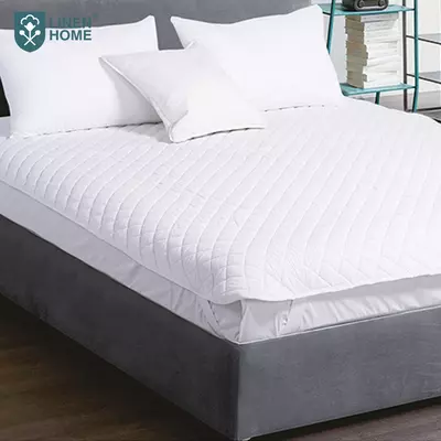 Наматрасник на резинке