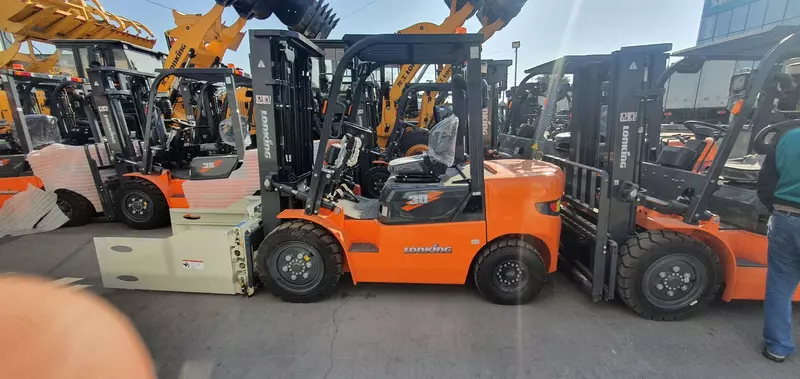 Avtokar vilkali yuklagichi - {0} so'mdan