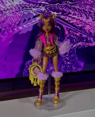 690 000 сум / шт Monster High Monster Fest – Clawdeen Wolf с гламурным нарядом и аксессуарами для фестиваля