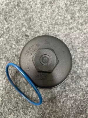 Крышка масляный фильтра GM - 358 896.9 сум / шт