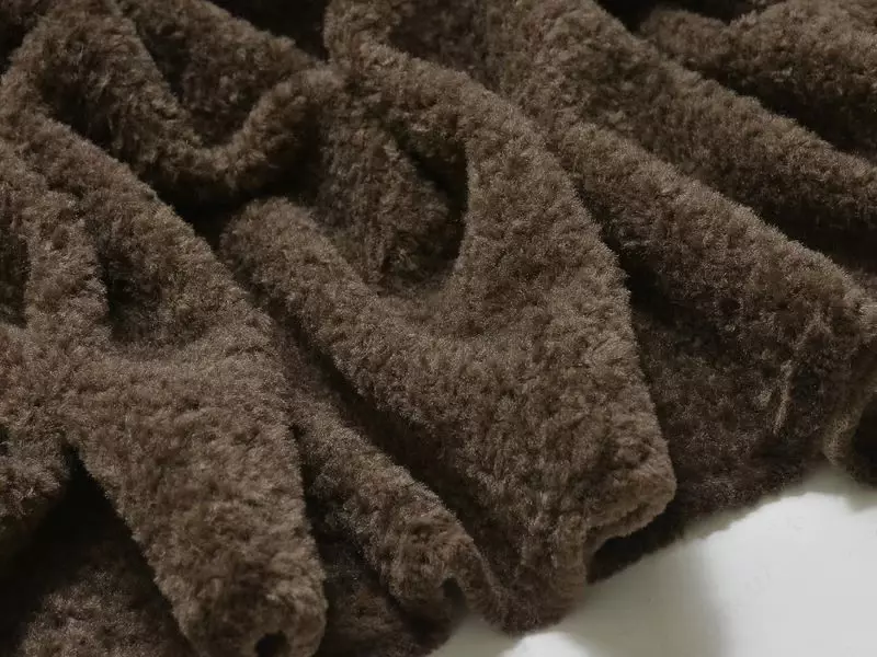 Мех для обуви и одежды с содержанием овечьей шерсти на трикотажной основе по запросу - ООО WOOLEN HEAT