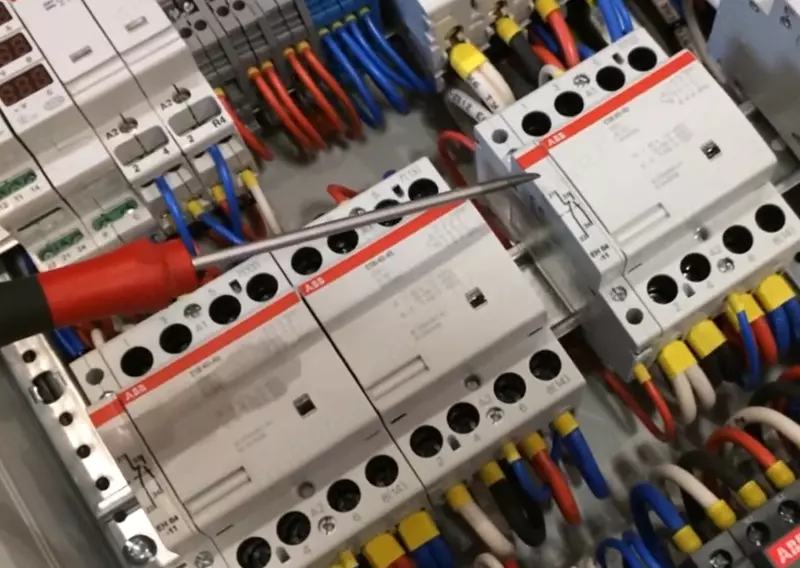  Taqsimlovchi elektr shkafi (ShR) - 