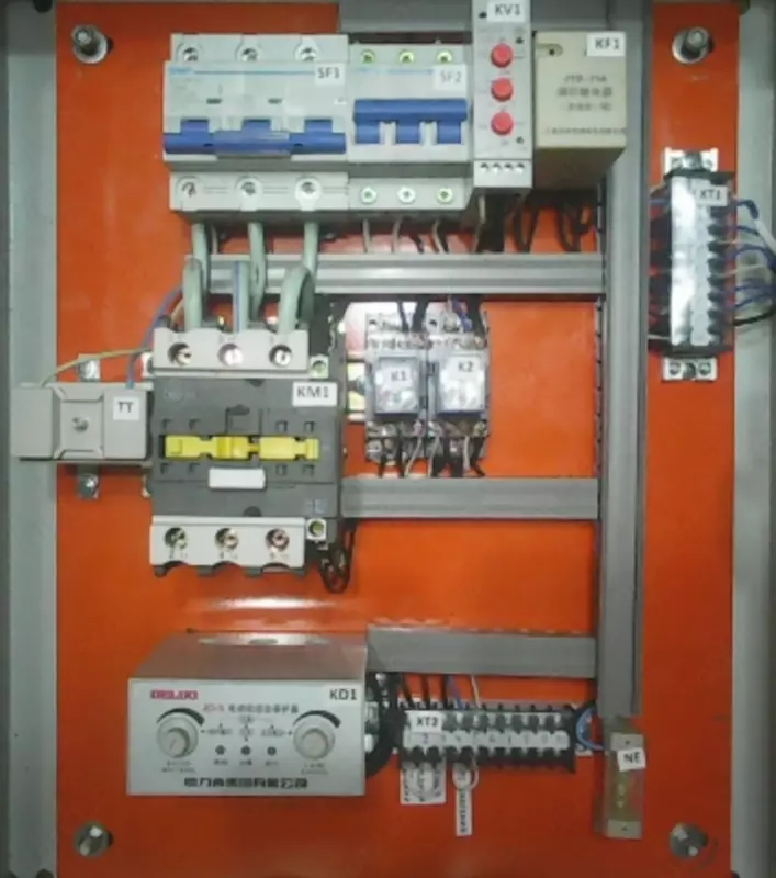   Avtomatik zaxira kiritish shkafi (AVR)