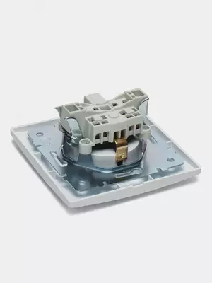   SOLO S/Z rozetka (yerga ulash bilan)