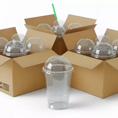 Одноразовые стаканы 500 мл с крышкой