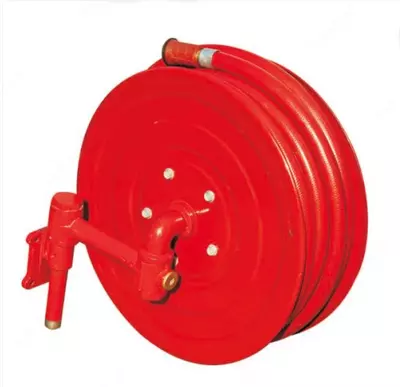 Пожарный шланг катушка