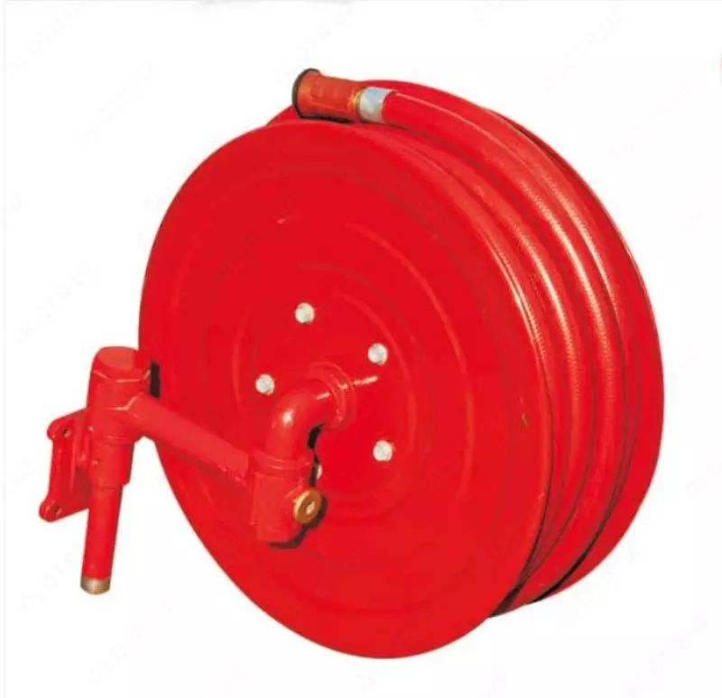 Пожарный шланг катушка