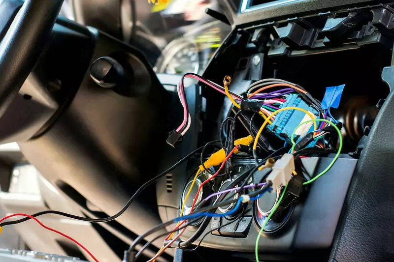 Avtomobil simlarini ta’mirlash va almashtirish