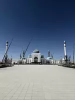 Услуги по укладке брусчатки для дворов  тротуаров и придомовых территорий