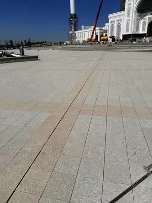  Услуги по укладке брусчатки для дворов  тротуаров и придомовых территорий Только в розницу