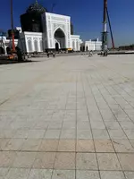  Услуги по укладке брусчатки для дворов  тротуаров и придомовых территорий - OOO «BOULUXE»