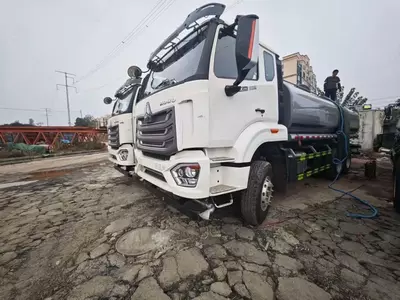   Howo 8x4 Водовоз 20 тонн