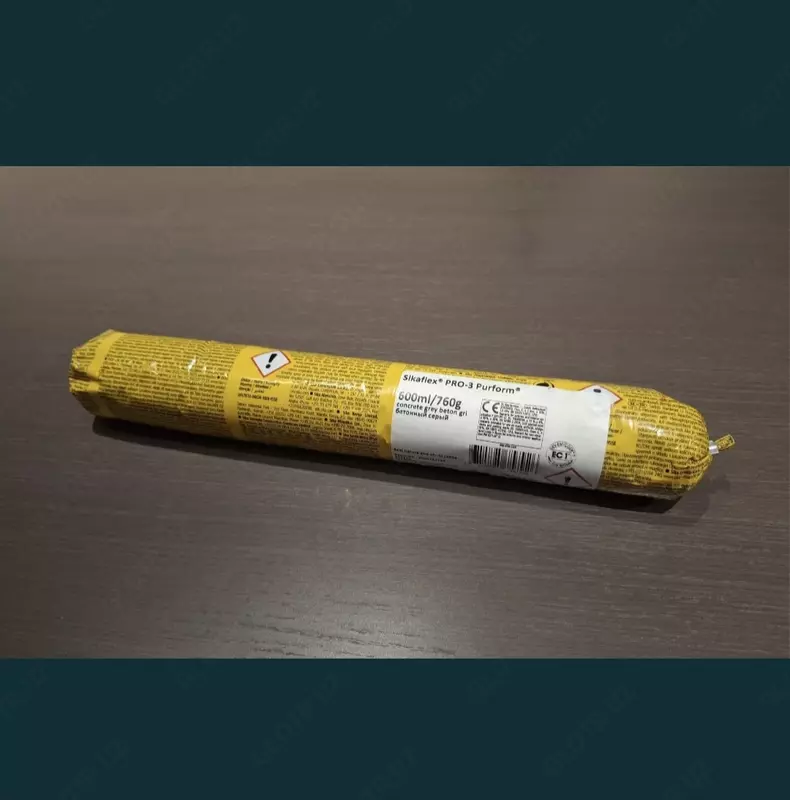Эластичный полиуретановый герметик Sikaflex - PRO 3   600 мл.