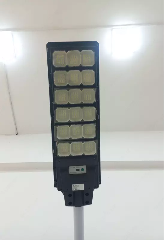 Quyosh panellari yordamida ko‘chani yoritish