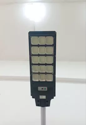  Quyosh panellari yordamida ko‘chani yoritish - 