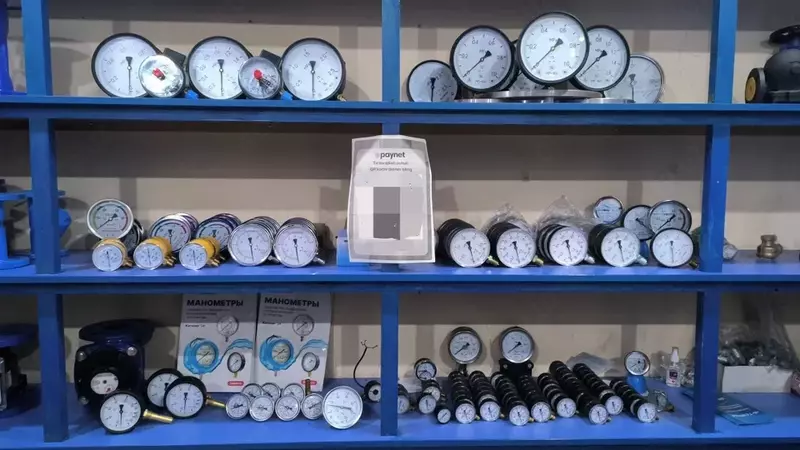 Манометры  термометры