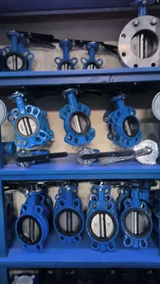 Затворы чугунные дисковые поворотные межфланцевые