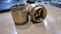 Обратный клапан латунный муфтовый