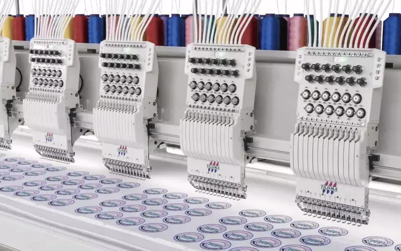 Многоголовочная вышивальная машина плоского типа TAJIMA TMCP-VF