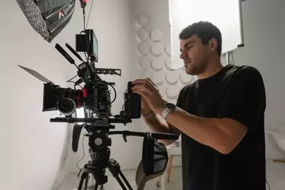   Videolar yaratish va suratga olish