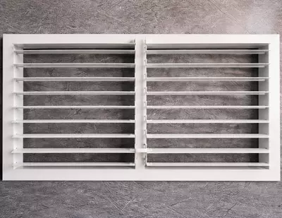  Fasad uchun kuchaytirilgan sozlanadigan panjara VRN-UR Chakana savdo