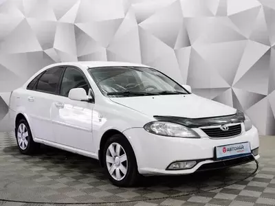 Shahar boylab mehmonlarni tashish xizmati  oq rangli Chevrolet Gentra (aeroport transferi)