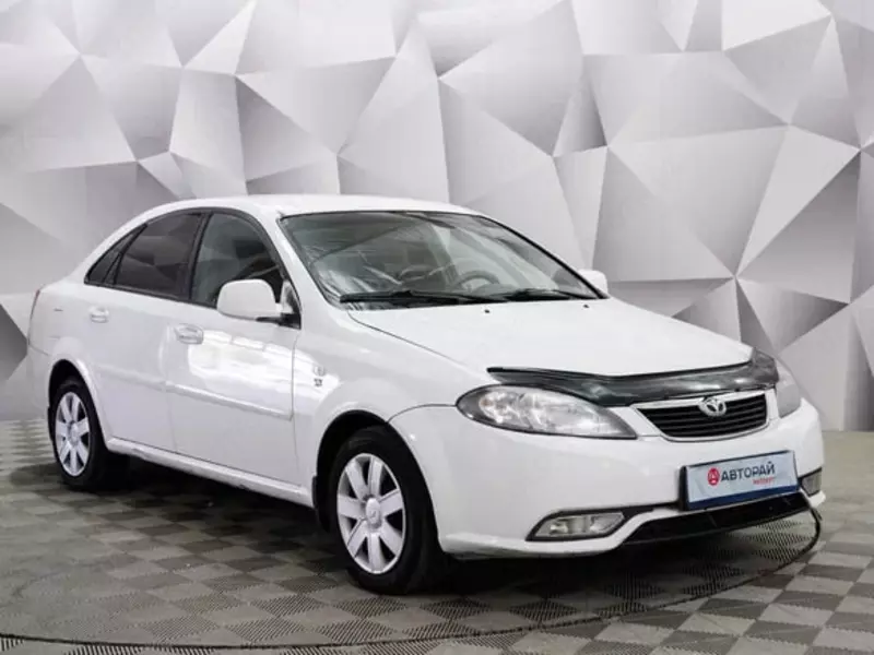 Shahar boylab mehmonlarni tashish xizmati  oq rangli Chevrolet Gentra (aeroport transferi)