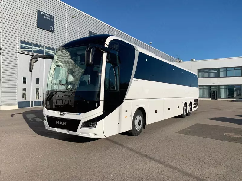  Mehmonlar uchun shahar transporti xizmati  MAN avtobusi  oq rangda  48 orindiq (Aeroport transferi) - 