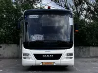  Mehmonlar uchun shahar transporti xizmati  MAN avtobusi  oq rangda  48 orindiq (Aeroport transferi) Chakana savdo
